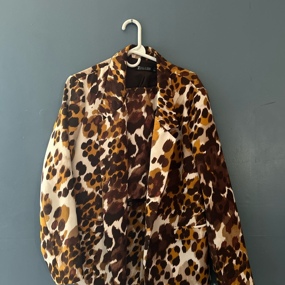 Zara Women's Leopard Print Jacket